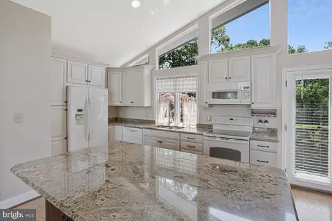 Kitchen - 962 Main St, Deale, MD 20751 photo 3 of 4