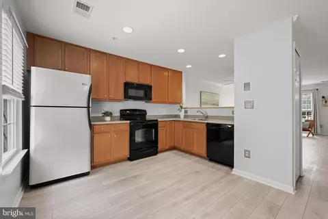Kitchen - 1658 Fallowfield Ct, Crofton, MD 21114 photo 1 of 2