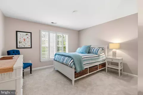 Bedroom - 184 Hickory Point Rd, Pasadena, MD 21122 photo 4 of 6