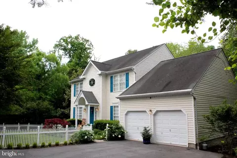 184 Hickory Point Rd, Pasadena, MD 21122