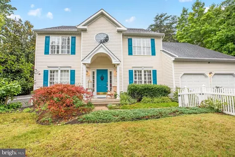 Exterior - 184 Hickory Point Rd, Pasadena, MD 21122 photo 3 of 11