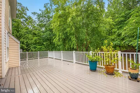 Exterior - 184 Hickory Point Rd, Pasadena, MD 21122 photo 7 of 11