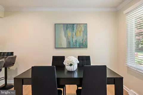 Dining - 1126 Mainsail Dr, Annapolis, MD 21403 photo 3 of 3
