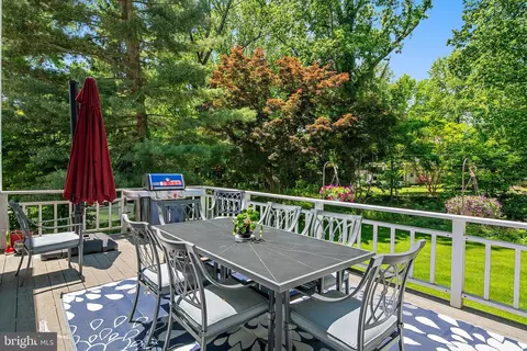 Exterior - 1126 Mainsail Dr, Annapolis, MD 21403 photo 6 of 19