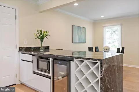 Kitchen - 1126 Mainsail Dr, Annapolis, MD 21403 photo 12 of 14