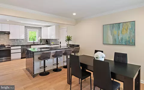 Dining - 1126 Mainsail Dr, Annapolis, MD 21403 photo 1 of 3