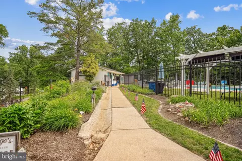 Exterior - 1126 Mainsail Dr, Annapolis, MD 21403 photo 17 of 19