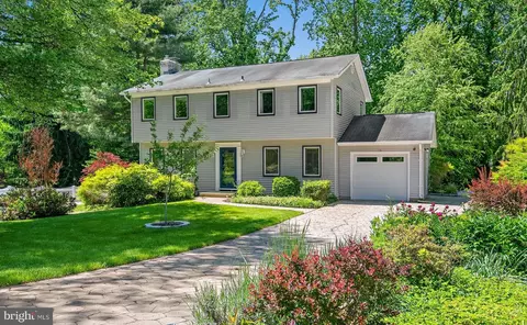 Exterior - 1126 Mainsail Dr, Annapolis, MD 21403 photo 12 of 19