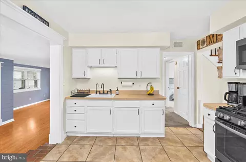 16 Virginia Ave, Edgewater, MD 21037 photo 10