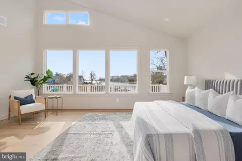 Bedroom - 5918 Sneed Dr, Deale, MD 20751 photo 2 of 3