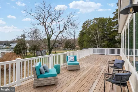Exterior - 5918 Sneed Dr, Deale, MD 20751 photo 1 of 7