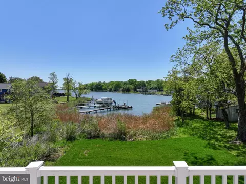 5918 Sneed Dr, Deale, MD 20751