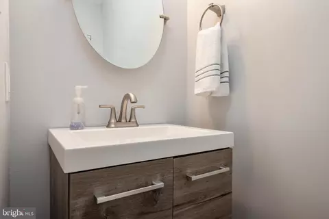 Bath - 2333 Manomet Ct, Crofton, MD 21114 photo 1 of 4