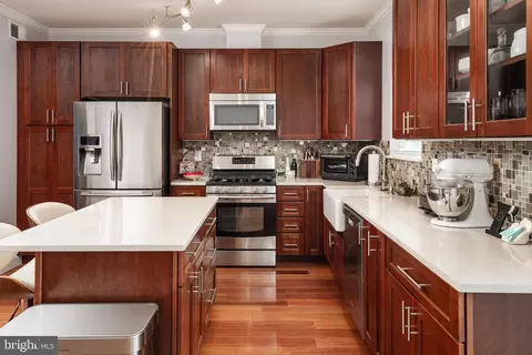 Kitchen - 2333 Manomet Ct, Crofton, MD 21114 photo 2 of 3