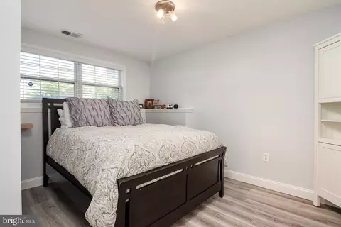 Bedroom - 2333 Manomet Ct, Crofton, MD 21114 photo 4 of 4