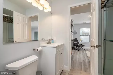 Bath - 2333 Manomet Ct, Crofton, MD 21114 photo 4 of 4