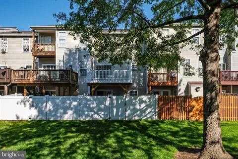 Exterior - 2333 Manomet Ct, Crofton, MD 21114 photo 7 of 17