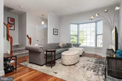 Living - 2333 Manomet Ct, Crofton, MD 21114 photo 2 of 3