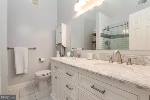 Bath - 2333 Manomet Ct, Crofton, MD 21114 photo 2 of 4