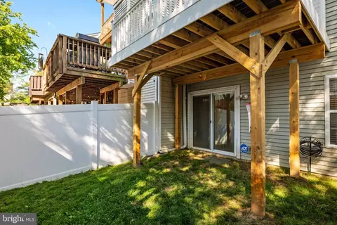 Exterior - 2333 Manomet Ct, Crofton, MD 21114 photo 5 of 17