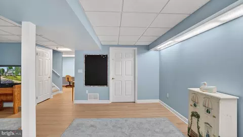 Entry Way - 317 Canterfield Rd, Annapolis, MD 21403 photo 12 of 14
