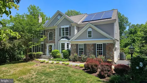 6107 Traceys Overlook Rd, Tracys Landing, MD 20779