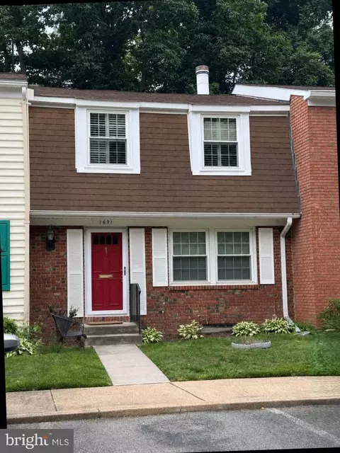 1691 Freemont Ct, Crofton, MD 21114