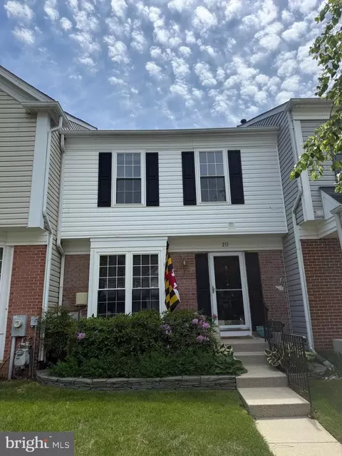 211 Gray Fox Ct, Edgewater, MD 21037