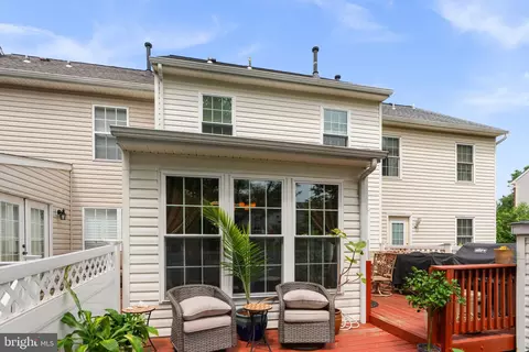 Exterior - 8119 Gray Stone Ln, Pasadena, MD 21122 photo 6 of 7