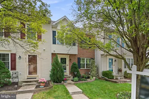 Exterior - 8119 Gray Stone Ln, Pasadena, MD 21122 photo 2 of 7
