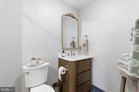 Bath - 8119 Gray Stone Ln, Pasadena, MD 21122 photo 2 of 3