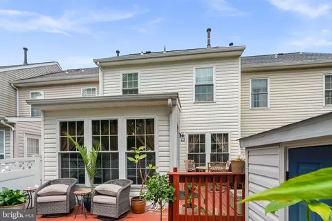 Exterior - 8119 Gray Stone Ln, Pasadena, MD 21122 photo 7 of 7