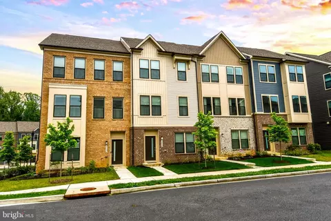 3322 Cormorant Dr, Laurel, MD 20724