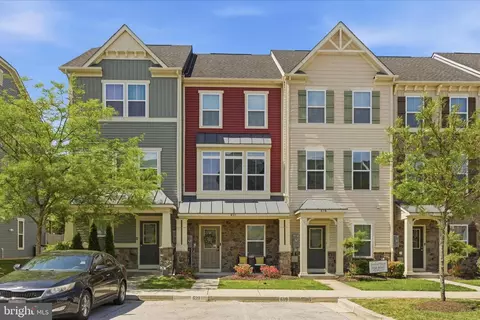 621 Ravenwood Dr, Glen Burnie, MD 21060