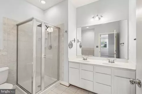 Bath - 816 Estuary Dr, Odenton, MD 21113 photo 1 of 3