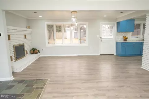 Living - 907 Reece Rd, Severn, MD 21144 photo 4 of 7