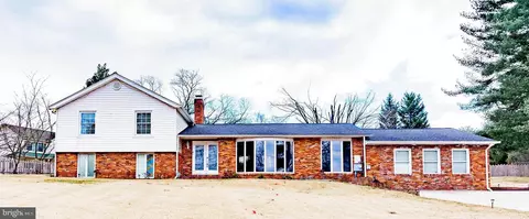 907 Reece Rd, Severn, MD 21144