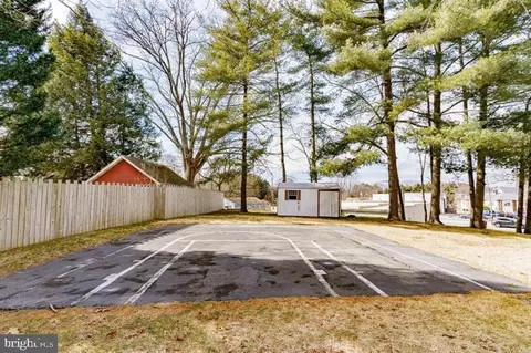 Exterior - 907 Reece Rd, Severn, MD 21144 photo 2 of 3