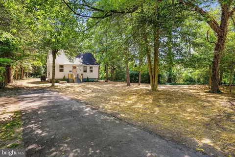 19 Vista Ave, Glen Burnie, MD 21061