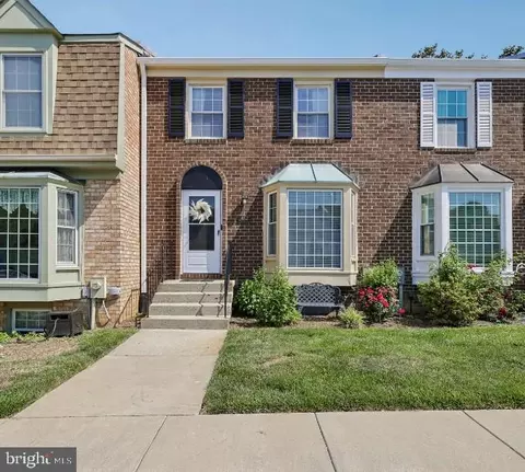 462 Colonial Ridge Ln, Arnold, MD 21012