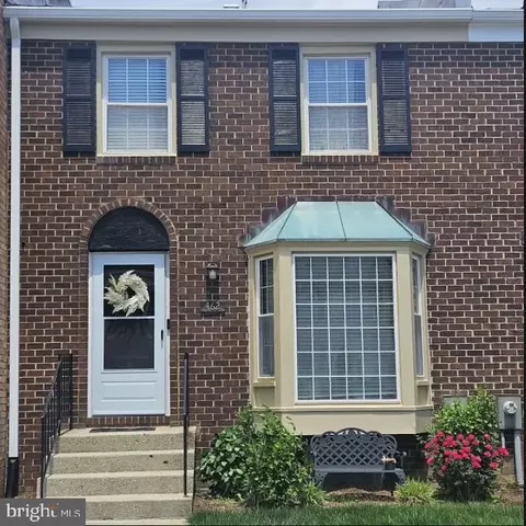 462 Colonial Ridge Ln, Arnold, MD 21012
