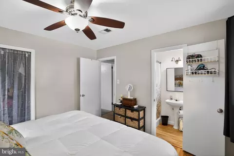 Bedroom - 4 Gray Dr, Pasadena, MD 21122 photo 1 of 2