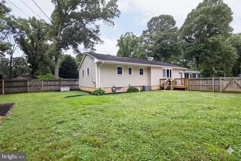 Exterior - 4 Gray Dr, Pasadena, MD 21122 photo 4 of 9