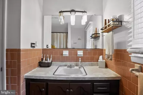 Bath - 4 Gray Dr, Pasadena, MD 21122 photo 1 of 5