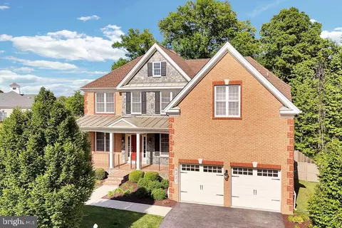8227 Saint Francis Dr, Severn, MD 21144