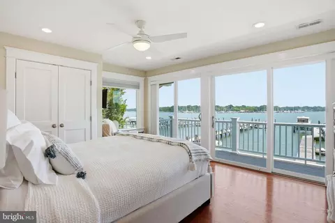 Bedroom - 4923 E Chalk Point Rd, West River, MD 20778 photo 2 of 4