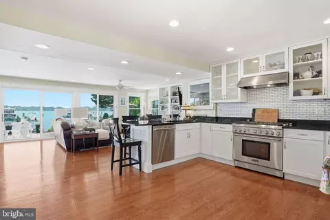 Kitchen - 4923 E Chalk Point Rd, West River, MD 20778 photo 2 of 2