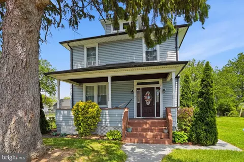 300 Townsend Ave, Baltimore, MD 21225 photo 2