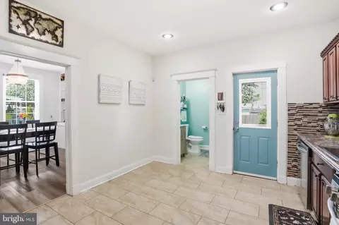 300 Townsend Ave, Baltimore, MD 21225 photo 14