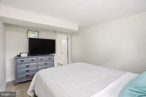 300 Townsend Ave, Baltimore, MD 21225 photo 29